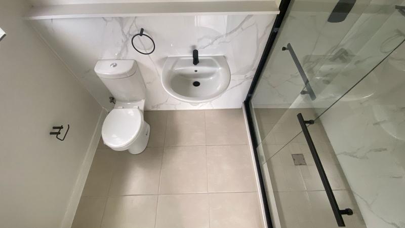 To Let 1 Bedroom Property for Rent in Richwood Western Cape